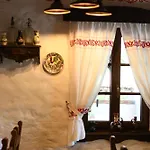 Alojamento de Acomodação e Pequeno-almoço Sári Udvar