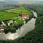 Sári Udvar Dunakiliti