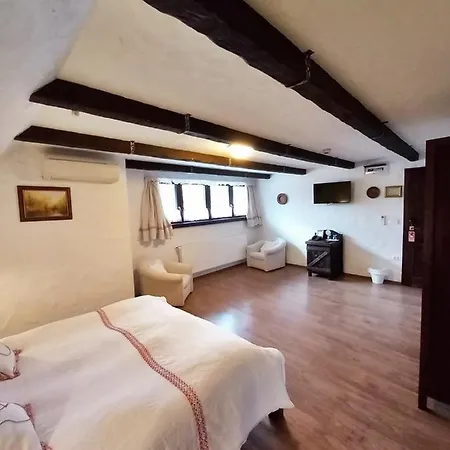 Bed & Breakfast Sári Csárda Panzió