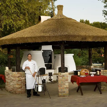 Bed & Breakfast Sari Udvar Dunakiliti